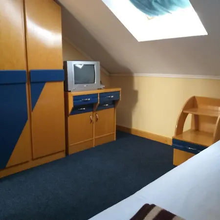 Garni Lupus Prenociste 3* Kanjiza