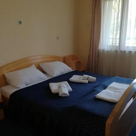 Garni Lupus Prenociste 3* Kanjiza