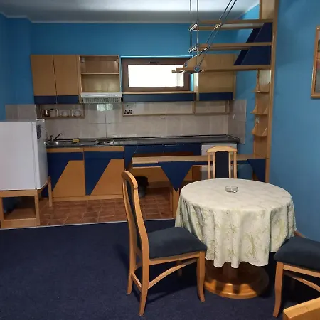 Hotel Garni Lupus Prenociste 3*