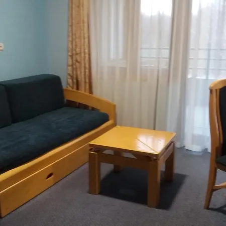 Hotel Garni Lupus Prenociste 3*