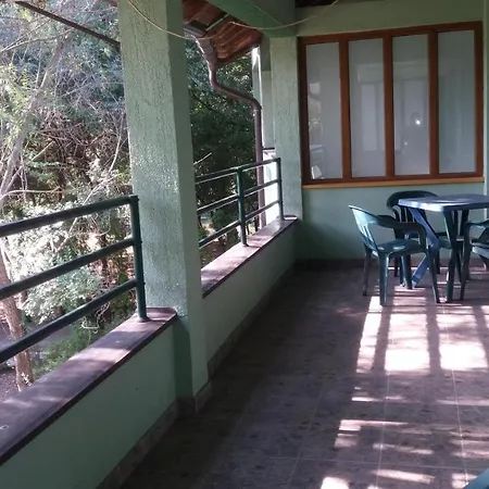 Garni Lupus Prenociste Kanjiza